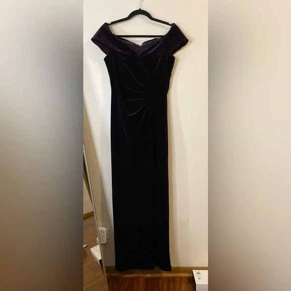 Xscape Velvet Burgundy Off the shoulder Evening maxi Dress Gown with side slit - Picture 4 of 13